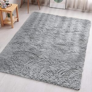 Aspire Homeware Grey Fluffy Area Rug: Cozy Comfort for Any Space